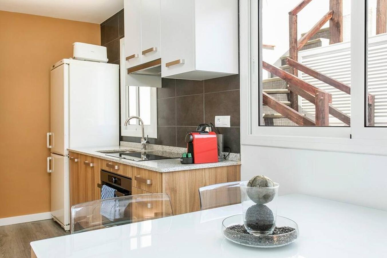 Cozy&New With Terrace L'Hospitalet de Llobregat Exterior foto