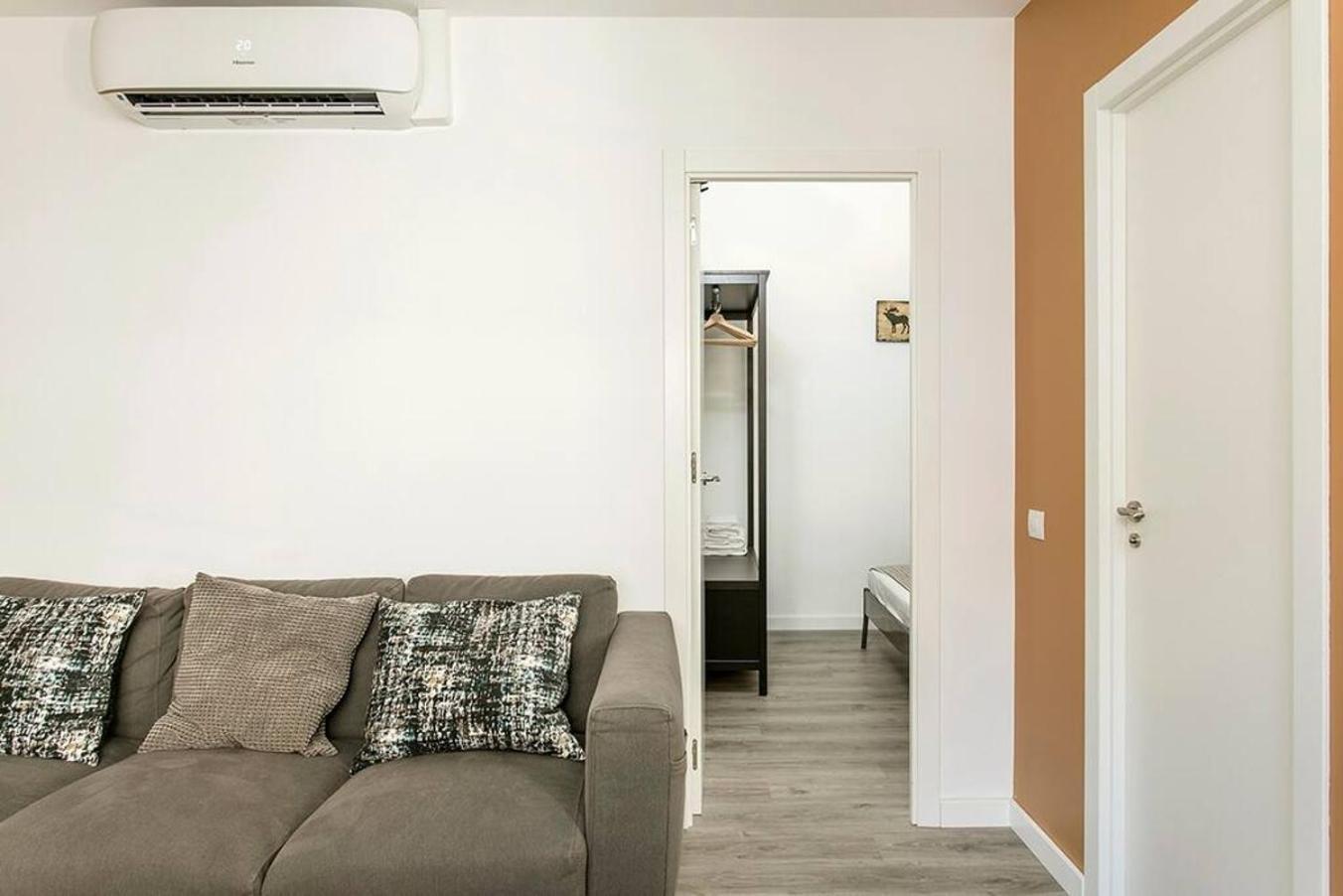 Cozy&New With Terrace L'Hospitalet de Llobregat Exterior foto