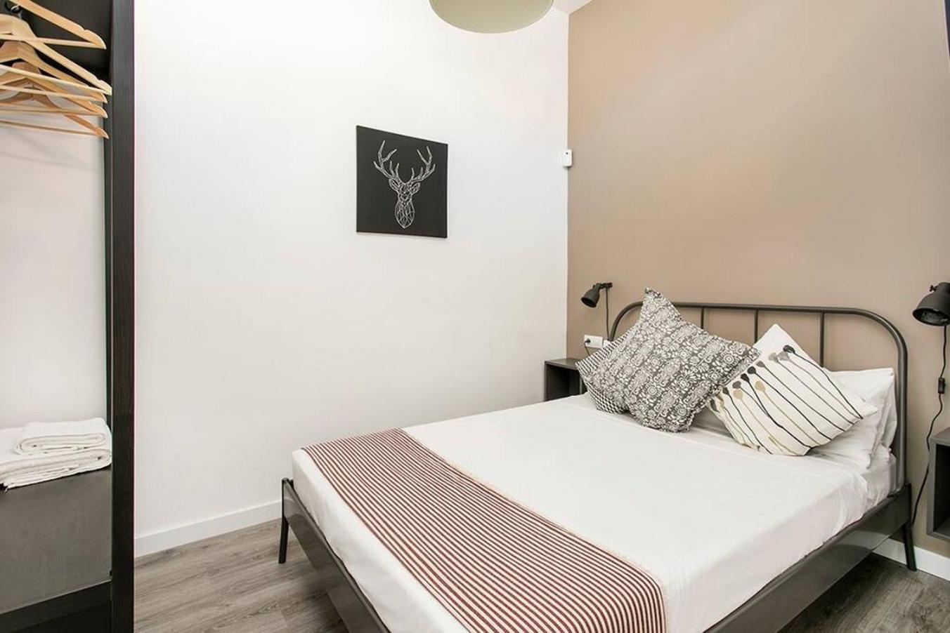 Cozy&New With Terrace L'Hospitalet de Llobregat Exterior foto