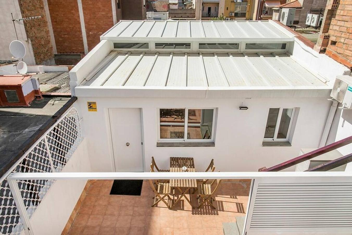 Cozy&New With Terrace L'Hospitalet de Llobregat Exterior foto